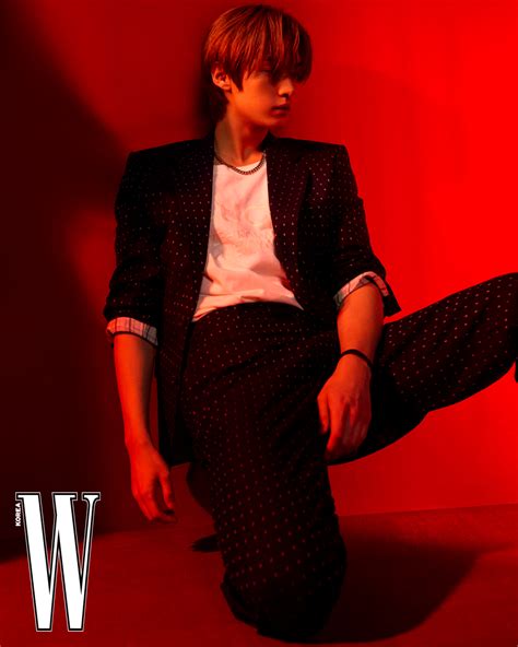 w korea lee know.